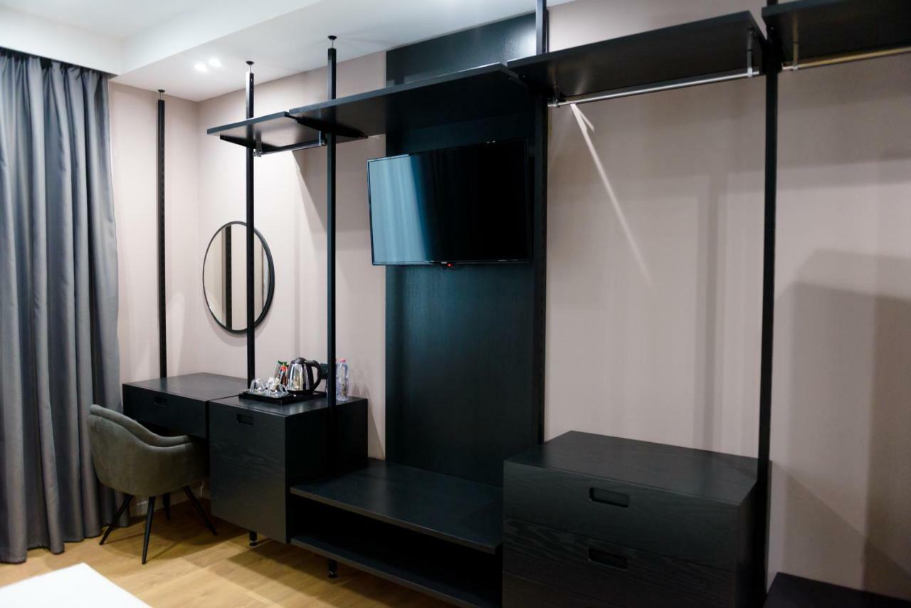 Hotel One Влёра Экстерьер фото